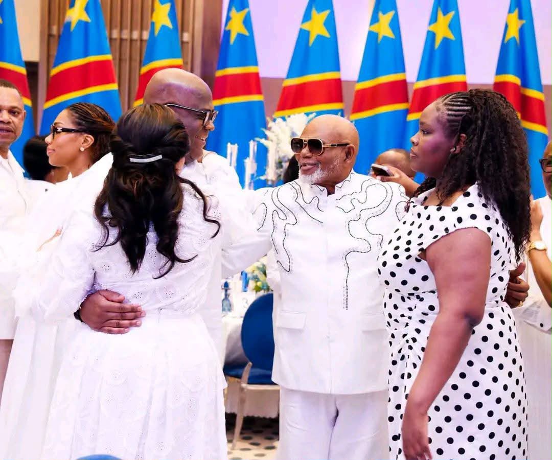 Félix Tshisekedi aperçu dans la jouissance avec son ami Tshatsho Mbala. Les Congolais ont réagit